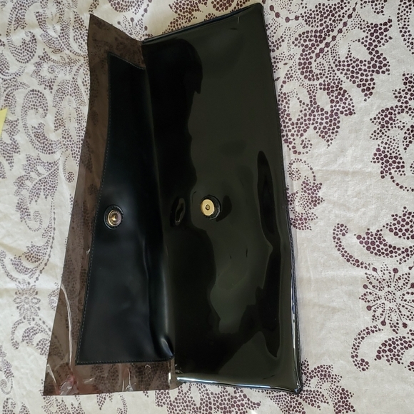 BCBGMaxAzria Black Plastic Envelope Evening Purse with a Single Magnetic Snap - Picture 11 of 12